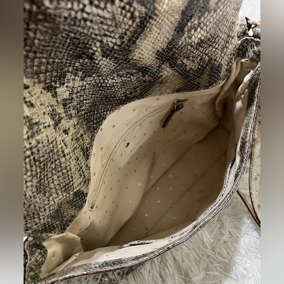 Kate Spade Snake Print Cobble Hill Little Minka
Crossbody Shoulder Bag - Picture 7 of 13